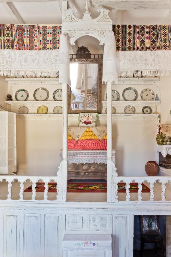 Traditional Karpathian House Menetaí Extérieur photo